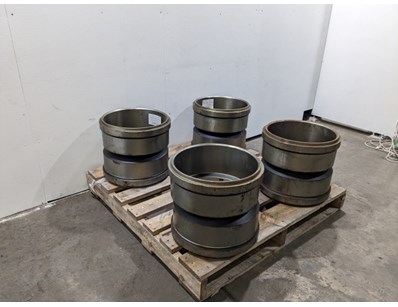 Unreserved $250K Truck Brake Drums, Filters & A... - Lot 367