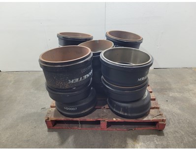 Unreserved $250K Truck Brake Drums, Filters & A... - Lot 371