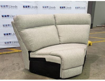 Renowned Nationwide Furniture Retailer Ex-Displa... - Lot 55