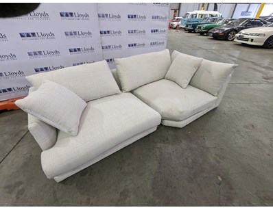 Renowned Nationwide Furniture Retailer Ex-Displa... - Lot 62