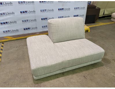 Renowned Nationwide Furniture Retailer Ex-Displa... - Lot 90