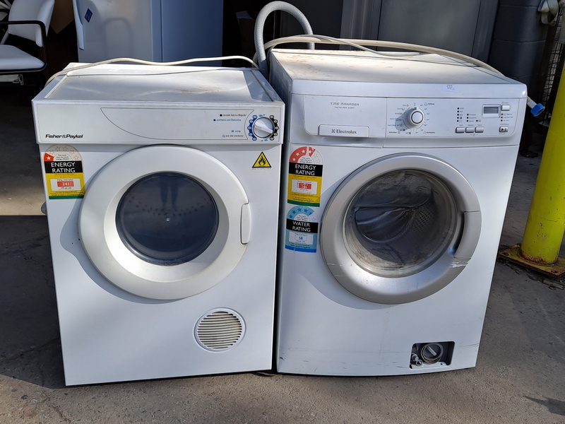 SA Public Trustee Home & Collectables Clearanc... - Lot 4698