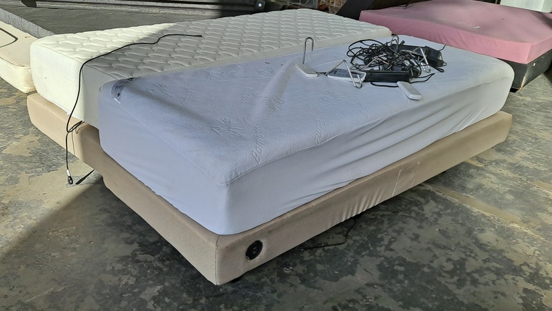 SA Public Trustee Home & Collectables Clearanc... - Lot 4700